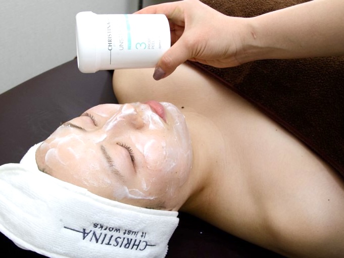 クリスティーナ　アンストレス　大阪